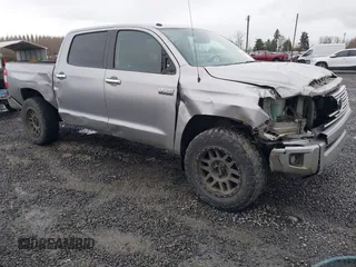 2017 Toyota Tundra Platinum z VIN 5TFAY5F12HX666144, wystawiony jako IAAI lot #41576751 z przebiegiem 131 514 mil mil oraz . Historia ofert i sprzedaży dostępna na DreamBid. Obrazek 1.