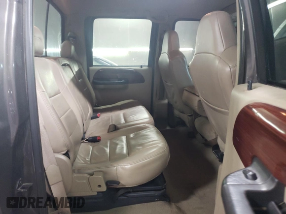 2005 Ford F-250 XL with VIN 1FTSW215X5EC15277, listed as a Copart auction lot 46355635 with 177,231 mi miles and Salvage title. Bid and sale history available at DreamBid. Image 10.