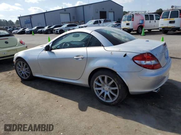 2006 Mercedes-Benz SLK 350 с VIN WDBWK56F56F100161, выставлен на аукционе Copart как лот 44066365 с пробегом 24 960 миль миль и Списание • Salvage title. История ставок и продаж доступна на DreamBid. Изображение 2.