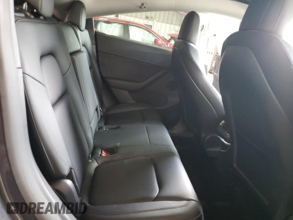 2022 Tesla Model Y Long Range with VIN 7SAYGDEE7NF422837, listed as a Copart auction lot 55271665 with 52,976 mi miles and Clean Title. Bid and sale history available at DreamBid. Image 10.