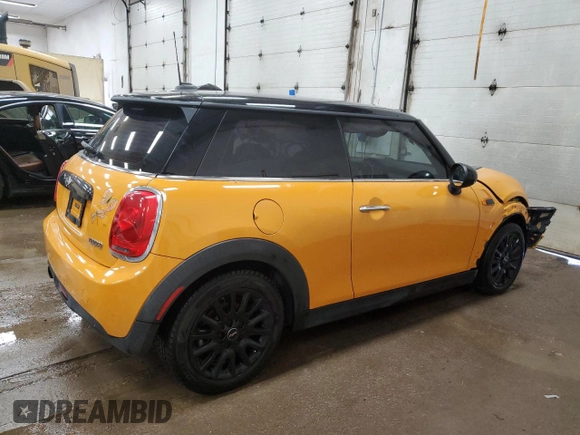 2017 MINI Hardtop Cooper с VIN WMWXP5C38H3C64588, выставлен на аукционе Copart как лот 56905495 с пробегом 49 401 миль миль и Чистый • Clean title. История ставок и продаж доступна на DreamBid. Изображение 3.