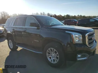 2017 GMC Yukon SLT with VIN 1GKS2BKC3HR198526, listed as a Copart auction lot 47212184 with 137,101 mi miles and Salvage Title. Bid and sale history available at carsss.com. Image 4.