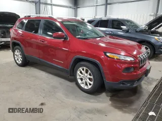 2016 Jeep Cherokee Latitude with VIN 1C4PJMCS5GW332054, listed as a Copart auction lot 86542394 with 109,639 mi miles and Salvage title. Bid and sale history available at DreamBid. Image 4.