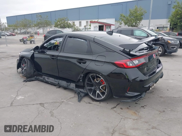 2023 Honda Civic Type R z VIN JHMFL5G44PX002339, wystawiony jako IAAI lot #42072502 z przebiegiem 27 940 mil mil oraz . Historia ofert i sprzedaży dostępna na DreamBid. Obrazek 3.