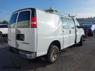2006 Chevrolet Express Cargo Van with VIN 1GCGG25V461231061, listed as a IAAI auction lot 41274227 with 242,919 mi miles. Bid and sale history available at carsss.com. Image 4.