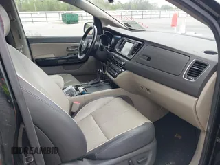 2015 Kia Sedona EX with VIN KNDMC5C11F6038255, listed as a IAAI auction lot 41968284 with 130,765 mi miles. Bid and sale history available at carsss.com. Image 5.