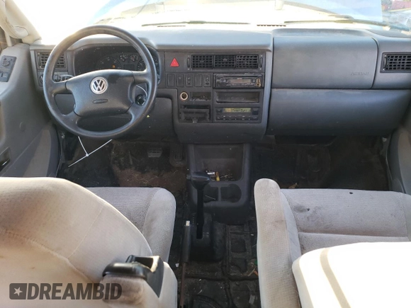 2000 Volkswagen EuroVan с VIN WV2MH4700YH083922, выставлен на аукционе Copart как лот 44274825 с пробегом 159 931 миль миль и Чистый • Clean title. История ставок и продаж доступна на DreamBid. Изображение 8.