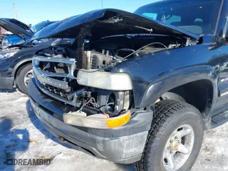 2001 Chevrolet Tahoe LS with VIN 1GNEK13T01J116989, listed as a IAAI auction lot 41871390 with 265,541 mi miles. Bid and sale history available at carsss.com. Image 6.