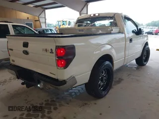 2013 Ford F-150 XL с VIN 1FTMF1CF2DFD52330, выставлен на аукционе IAAI как лот 42527052 с пробегом 173 898 миль миль и . История ставок и продаж доступна на DreamBid. Изображение 4.