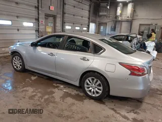 2015 Nissan Altima 2.5 S with VIN 1N4AL3AP3FC450926, listed as a IAAI auction lot 41599401 with 109,275 mi miles. Bid and sale history available at carsss.com. Image 3.