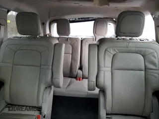2023 Lincoln Aviator Reserve z VIN 5LM5J7XC5PGL11848, wystawiony jako Copart lot #50815295 z przebiegiem Nie podano mil oraz Szkoda całkowita • Salvage title. Historia ofert i sprzedaży dostępna na DreamBid. Obrazek 10.