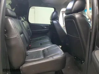 2011 Chevrolet Avalanche LT with VIN 3GNTKFE3XBG393895, listed as a Copart auction lot 77356884 with 187,213 mi miles and Clean Title. Bid and sale history available at carsss.com. Image 10.