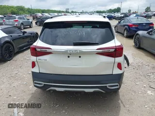 2022 Kia Seltos EX z VIN KNDERCAA0N7238739, wystawiony jako IAAI lot #42222017 z przebiegiem 72 565 mil mil oraz . Historia ofert i sprzedaży dostępna na DreamBid. Obrazek 17.