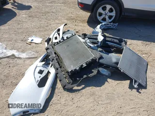 2016 Ford Escape SE с VIN 1FMCU9GXXGUB34313, выставлен на аукционе IAAI как лот 41824182 с пробегом Не указан миль и . История ставок и продаж доступна на DreamBid. Изображение 12.