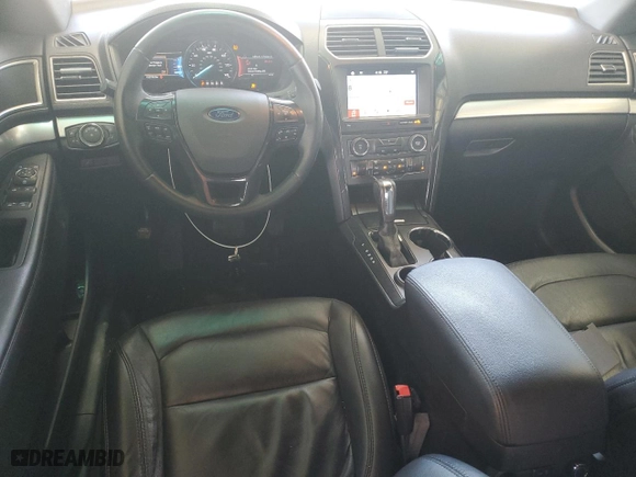2017 Ford Explorer XLT with VIN 1FM5K7D87HGA31365, listed as a Copart auction lot 50780935 with 152,759 mi miles and Salvage Title. Bid and sale history available at carsss.com. Image 8.