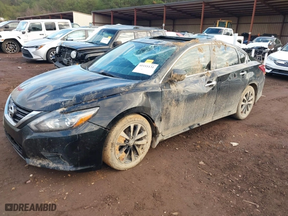 2018 Nissan Altima 2.5 SV with VIN 1N4AL3AP0JC213450, listed as a IAAI auction lot 41111131 with 94,132 mi miles. Bid and sale history available at carsss.com. Image 2.
