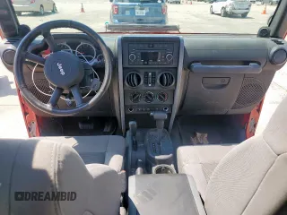 2008 Jeep Wrangler Rubicon z VIN 1J8GA69168L551367, wystawiony jako Copart lot #59166875 z przebiegiem Nie podano mil oraz Czysty tytuł • Clean title. Historia ofert i sprzedaży dostępna na DreamBid. Obrazek 8.