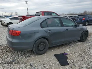 2014 Volkswagen Jetta Sedan S with VIN 3VW2K7AJ6EM323103, listed as a Copart auction lot 50752035 with 132,650 mi miles and Clean Title. Bid and sale history available at carsss.com. Image 3.