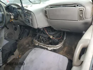 1998 Chevrolet Astro Cargo z VIN 1GCDM19W5WB156776, wystawiony jako Copart lot #56903675 z przebiegiem Nie podano mil oraz Tytuł czysty. Historia ofert i sprzedaży dostępna na DreamBid. Obrazek 8.