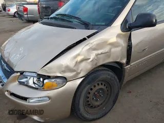 1999 Chrysler Town & Country LXi with VIN 1C4GP54L8XB612991, listed as a IAAI auction lot 41669165 with 199,327 mi miles and . Bid and sale history available at DreamBid. Image 12.