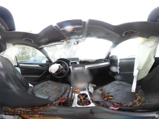 2015 Volkswagen Passat 2.0L TDI SE w/Sunroof with VIN 1VWBV7A30FC066788, listed as a IAAI auction lot 40450455 with 84,245 mi miles. Bid and sale history available at carsss.com. Image 19.