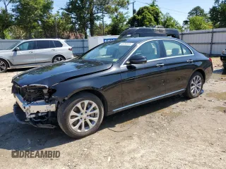2017 Mercedes-Benz E 300 Luxury with VIN WDDZF4JB5HA179872, listed as a Copart auction lot 60393825 with 100,395 mi miles and Salvage title. Bid and sale history available at DreamBid. Image 1.