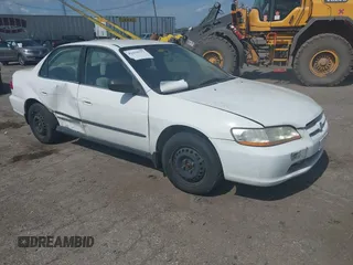 1999 Honda Accord LX z VIN 1HGCG6651XA016177, wystawiony jako IAAI lot #42179777 z przebiegiem Nie podano mil oraz . Historia ofert i sprzedaży dostępna na DreamBid. Obrazek 1.