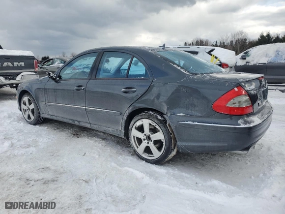 2009 Mercedes-Benz E-Class Luxury 3.5L with VIN WDBUF87X49B435511, listed as a Copart auction lot 45371105 with 205,971 mi miles and Clean Title. Bid and sale history available at carsss.com. Image 2.