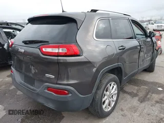2018 Jeep Cherokee Latitude Plus with VIN 1C4PJLLB6JD518537, listed as a IAAI auction lot 41458748 with 82,093 mi miles. Bid and sale history available at carsss.com. Image 4.