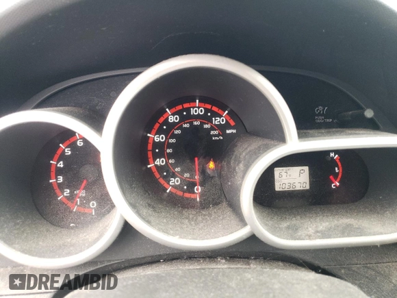 2010 Pontiac Vibe 1SA with VIN 5Y2SP6E81AZ404878, listed as a Copart auction lot 55658815 with 103,670 mi miles and Salvage title. Bid and sale history available at DreamBid. Image 9.