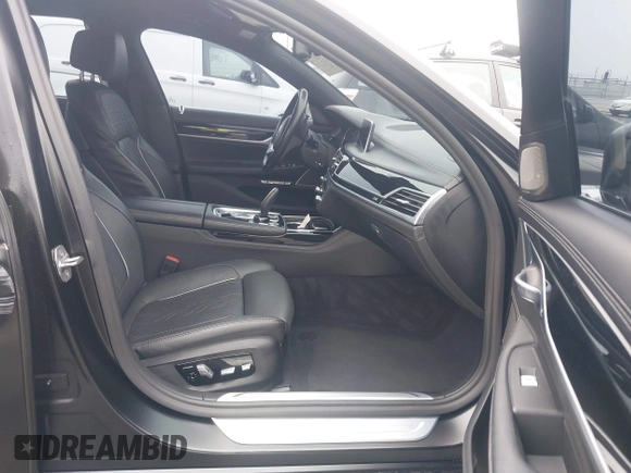 2018 BMW 7 Series ALPINA B7 xDrive with VIN WBA7F2C5XJG856217, listed as a IAAI auction lot 41473030 with 49,298 mi miles. Bid and sale history available at carsss.com. Image 5.