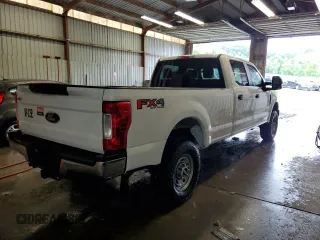2019 Ford F-250 XL with VIN 1FT7W2B61KEC61976, listed as a Copart auction lot 61157875 with 162,141 mi miles and Clean title. Bid and sale history available at DreamBid. Image 3.