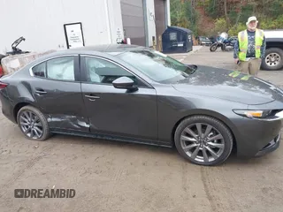 2024 Mazda 3 S Preferred z VIN 3MZBPACM7RM431371, wystawiony jako IAAI lot #40676189 z przebiegiem 276 mil mil oraz . Historia ofert i sprzedaży dostępna na DreamBid. Obrazek 13.