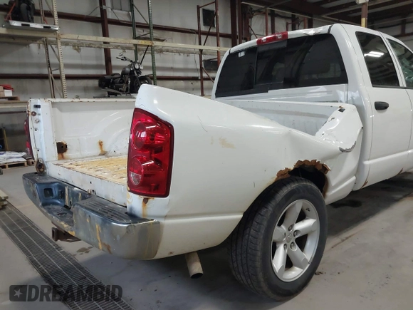 2008 Dodge 1500 SLT with VIN 1D7HU18NX8J120235, listed as a IAAI auction lot 41848707 with 168,281 mi miles. Bid and sale history available at carsss.com. Image 6.