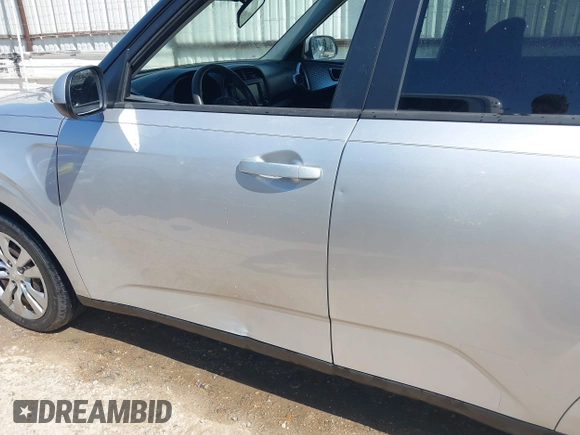 2020 Kia Soul LX with VIN KNDJ23AU4L7721807, listed as a IAAI auction lot 41998534 with 1 mi miles. Bid and sale history available at carsss.com. Image 6.