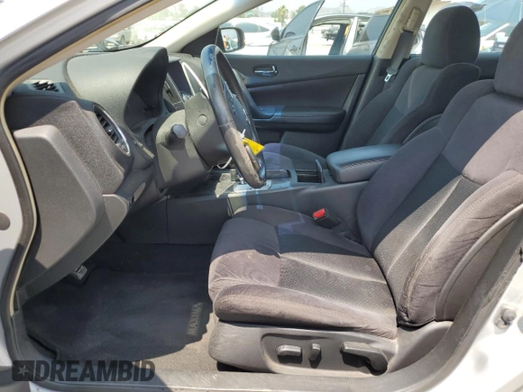 2013 Nissan Maxima S z VIN 1N4AA5AP3DC835028, wystawiony jako Copart lot #60489005 z przebiegiem 154 962 mil mil oraz Czysty tytuł • Clean title. Historia ofert i sprzedaży dostępna na DreamBid. Obrazek 7.