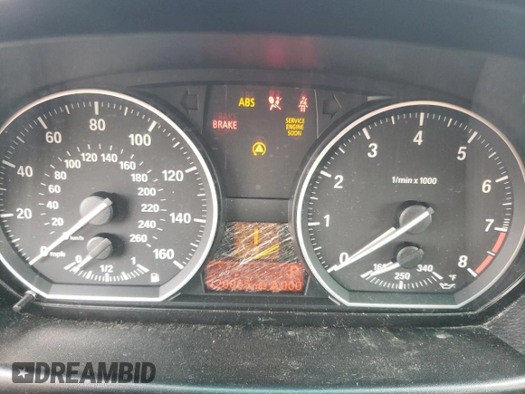 2008 BMW 1 Series 135i z VIN WBAUN93508VK39798, wystawiony jako Copart lot #51617375 z przebiegiem 120 065 mil mil oraz Szkody całkowita. Historia ofert i sprzedaży dostępna na DreamBid. Obrazek 9.