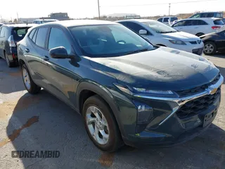 2025 Chevrolet Trax LS with VIN KL77LFEP8SC066146, listed as a IAAI auction lot 41735717 with 8,784 mi miles and . Bid and sale history available at DreamBid. Image 1.