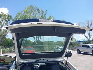 2015 Toyota Prius Four z VIN JTDKN3DU7F0435924, wystawiony jako IAAI lot #42297472 z przebiegiem 190 031 mil mil oraz . Historia ofert i sprzedaży dostępna na DreamBid. Obrazek 16.