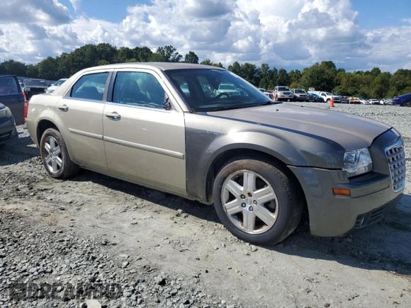 2006 Chrysler 300 Touring with VIN 2C3KK53G56H242414, listed as a Copart auction lot 72551254 with 112,759 mi miles and Salvage Title. Bid and sale history available at carsss.com. Image 4.