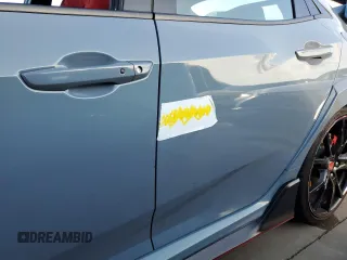 2019 Honda Civic Type R Touring z VIN SHHFK8G79KU206393, wystawiony jako Copart lot #74181074 z przebiegiem Nie podano mil oraz Nie do naprawy • Non repairable. Historia ofert i sprzedaży dostępna na DreamBid. Obrazek 12.