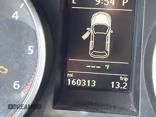 2013 Volkswagen Jetta TDI w/Sunroof & Nav с VIN 3VWPL7AJ5DM683271, выставлен на аукционе IAAI как лот 42402242 с пробегом 160 313 миль миль и . История ставок и продаж доступна на DreamBid. Изображение 15.