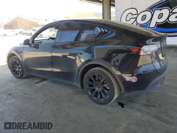 2024 Tesla Model Y Long Range с VIN 7SAYGDEE8RF983280, выставлен на аукционе Copart как лот 55417555 с пробегом 52 273 миль миль и Списание • Salvage title. История ставок и продаж доступна на DreamBid. Изображение 2.