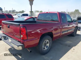 2005 Chevrolet Silverado 1500 Work Truck with VIN 1GCEC19XX5Z149649, listed as a IAAI auction lot 42163894 with 209,131 mi miles. Bid and sale history available at carsss.com. Image 4.