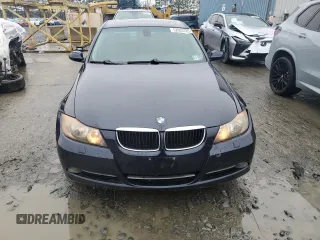 2008 BMW 3 Series 328xi z VIN WBAVC93558K039883, wystawiony jako Copart lot #52003785 z przebiegiem 162 015 mil mil oraz Szkoda całkowita • Salvage title. Historia ofert i sprzedaży dostępna na DreamBid. Obrazek 5.