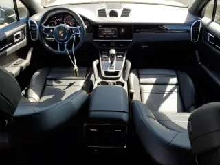 2022 Porsche Cayenne with VIN WP1AA2AY5NDA04335, listed as a Copart auction lot 57320915 with 7,017 mi miles and Salvage title. Bid and sale history available at DreamBid. Image 8.