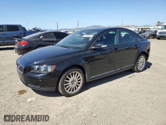 2007 Volvo S40 2.4L z VIN YV1MS390672300912, wystawiony jako Copart lot #57485655 z przebiegiem 78 645 mil mil oraz Szkoda całkowita • Salvage title. Historia ofert i sprzedaży dostępna na DreamBid. Obrazek 1.