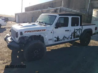 2023 Jeep Gladiator Mojave with VIN 1C6JJTEGXPL515967, listed as a Copart auction lot 76710194 with 30,262 mi miles and Salvage Title. Bid and sale history available at carsss.com. Image 1.