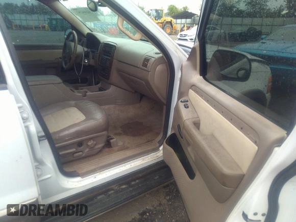 2003 Ford Explorer Eddie Bauer with VIN 1FMDU64W53UC71684, listed as a IAAI auction lot 42104797 with 300,776 mi miles and . Bid and sale history available at DreamBid. Image 5.