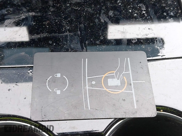 2018 Tesla Model 3 Long Range Battery z VIN 5YJ3E1EB3JF186733, wystawiony jako IAAI lot #42093891 z przebiegiem 102 435 mil mil oraz . Historia ofert i sprzedaży dostępna na DreamBid. Obrazek 11.